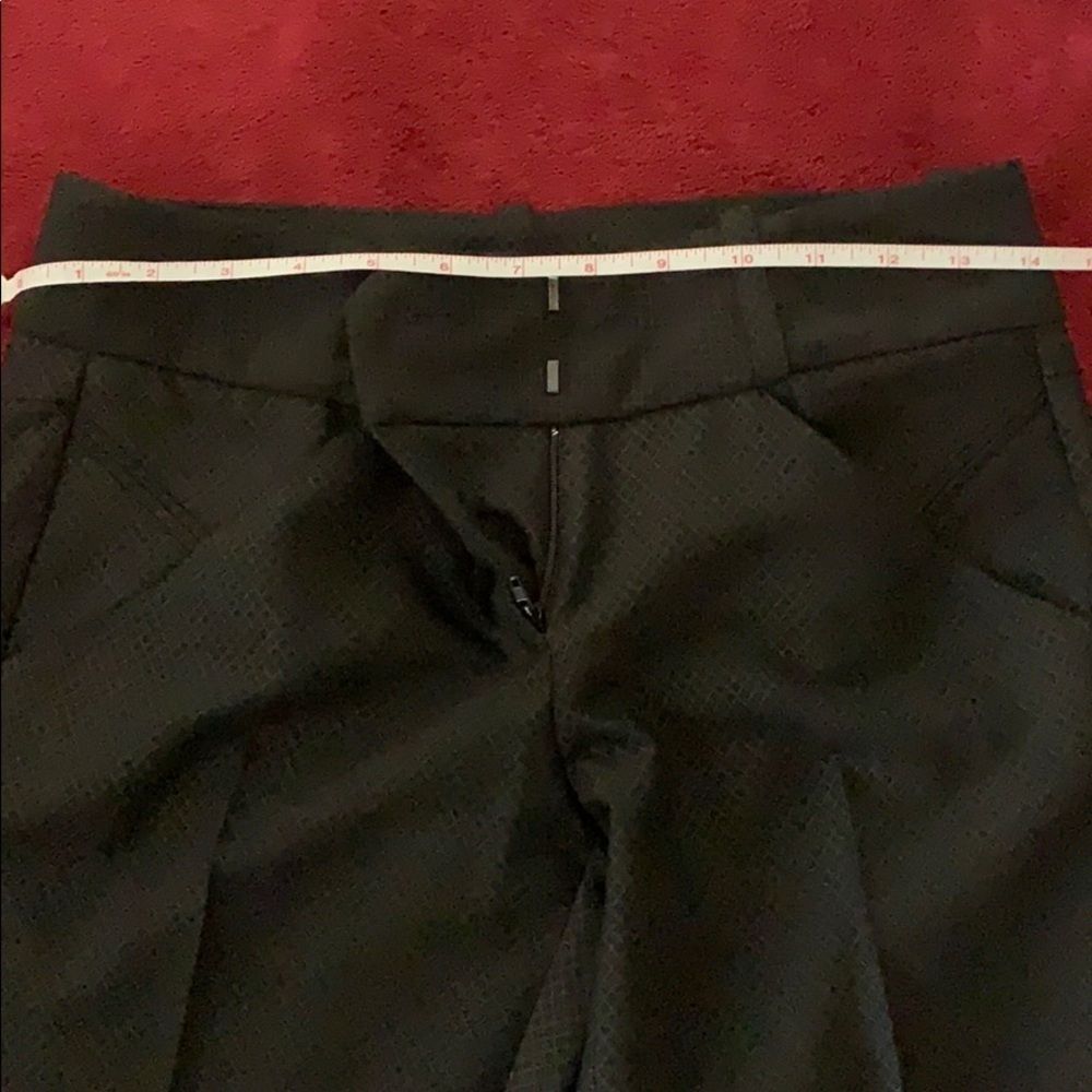 Bebe cuffed capri’s - Picture 8 of 8